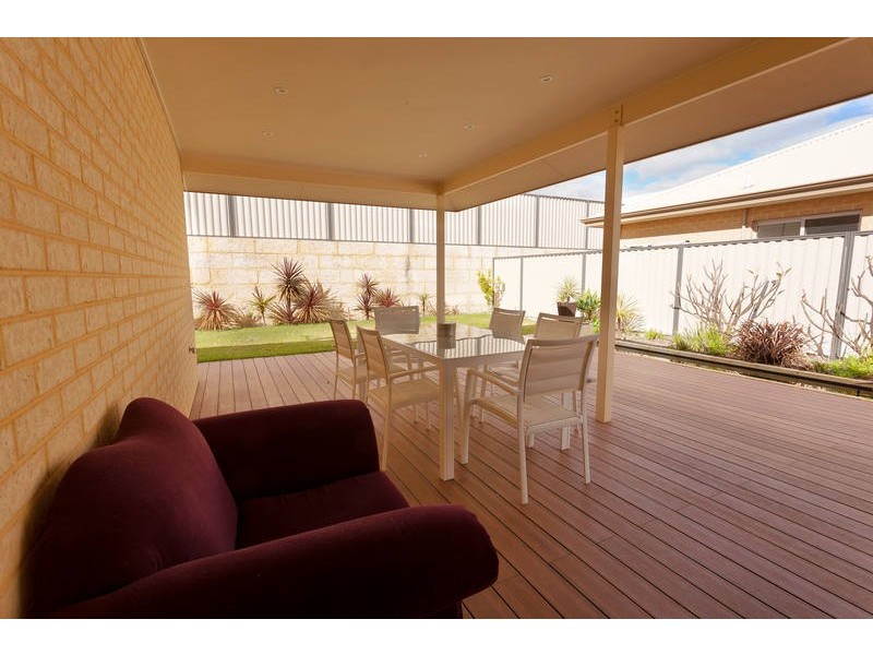 19 Camden Boulevard, Aubin Grove WA 6164