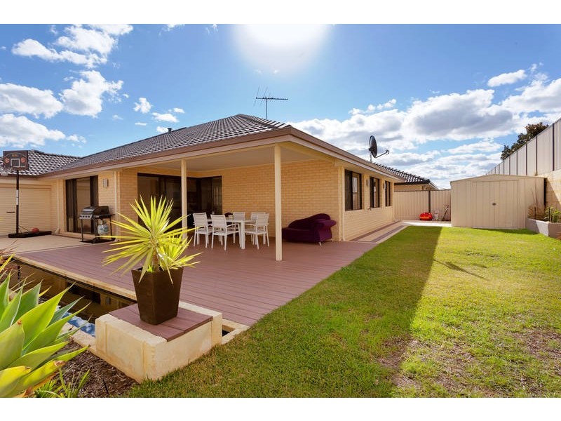 19 Camden Boulevard, Aubin Grove WA 6164