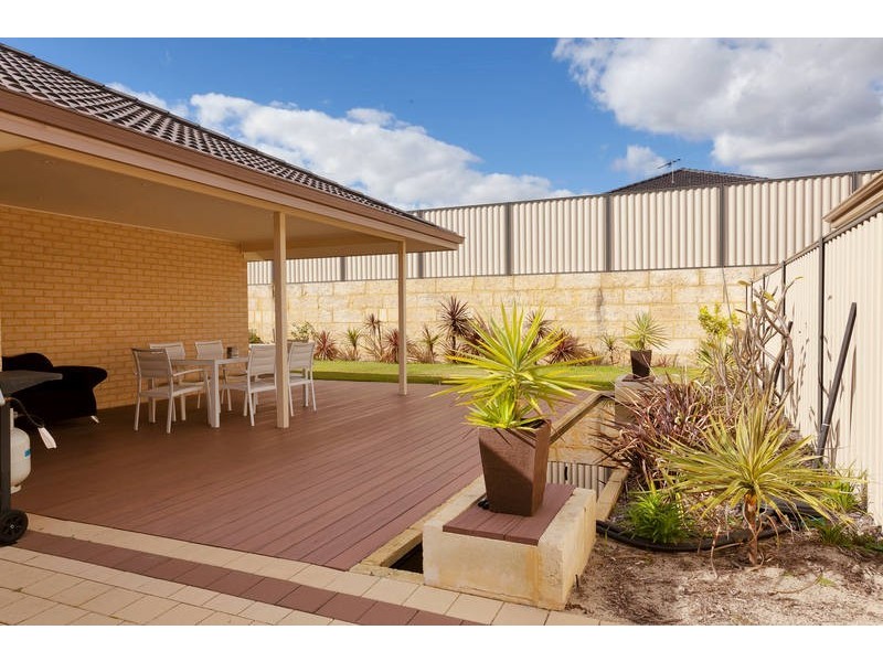 19 Camden Boulevard, Aubin Grove WA 6164