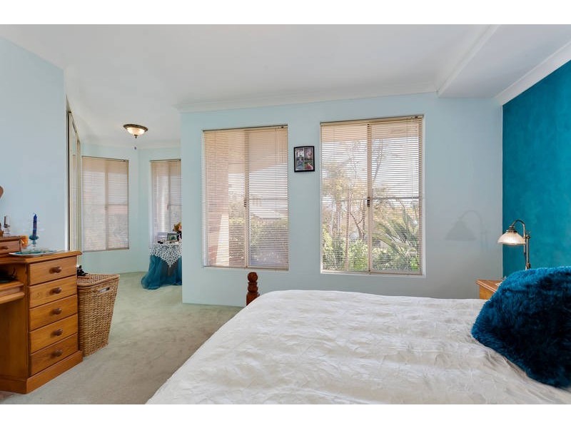 12 Imandra Circuit, Success WA 6164