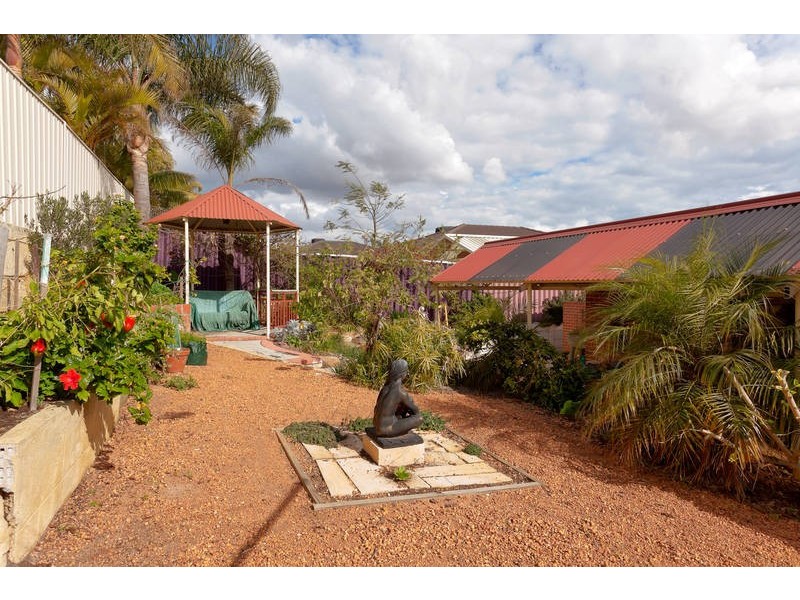 12 Imandra Circuit, Success WA 6164