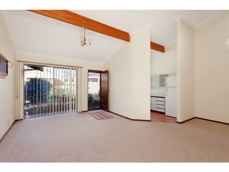 11/53 Holman Street, Alfred Cove WA 6154