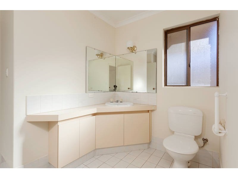 11/53 Holman Street, Alfred Cove WA 6154