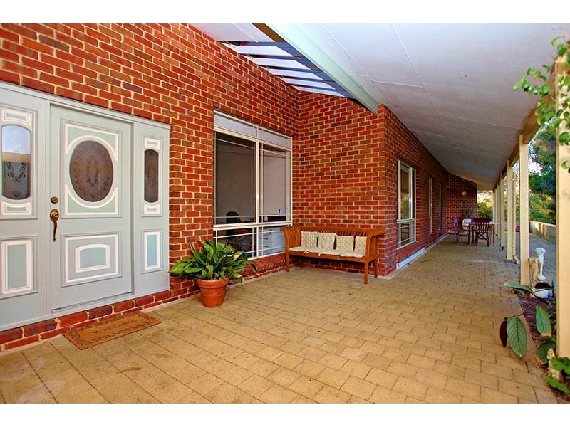 74 Harper Road, Banjup WA 6164