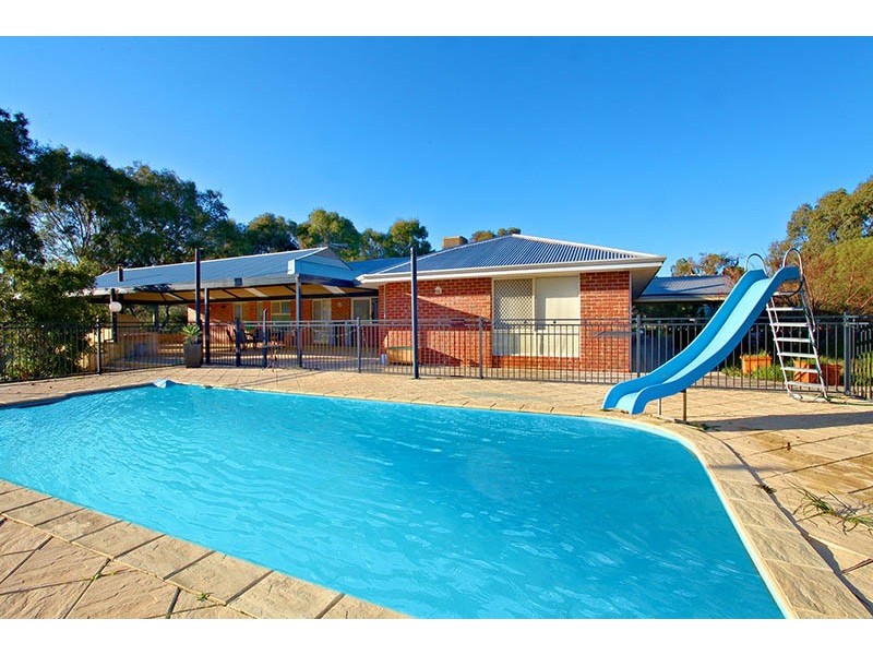 74 Harper Road, Banjup WA 6164