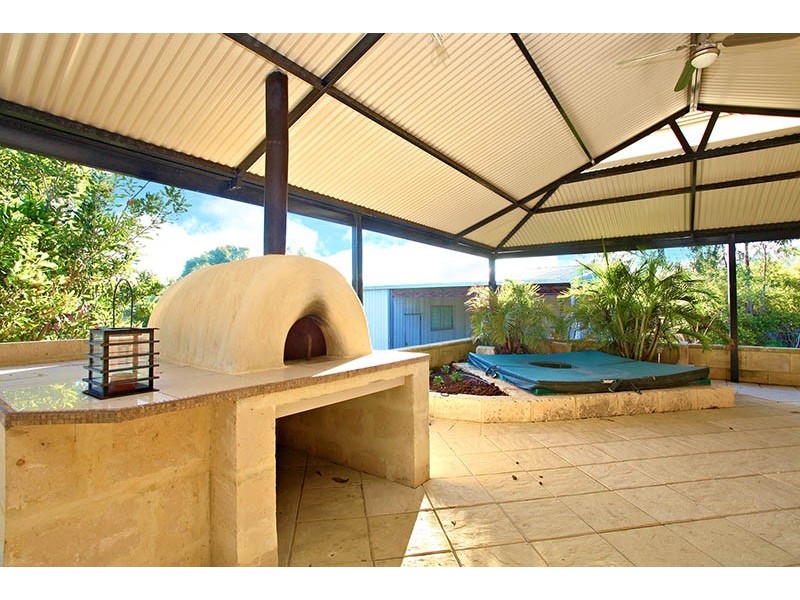 74 Harper Road, Banjup WA 6164