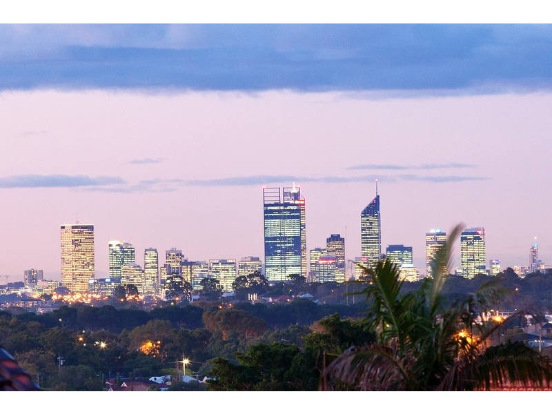 34 Le Souef Drive, Kardinya WA 6163