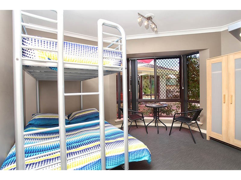 34 Le Souef Drive, Kardinya WA 6163