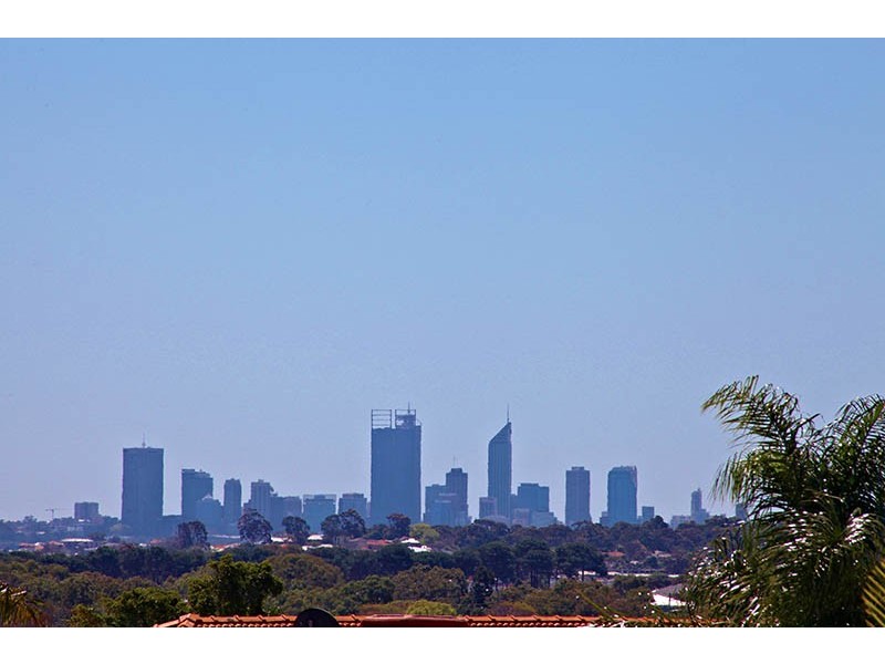 34 Le Souef Drive, Kardinya WA 6163