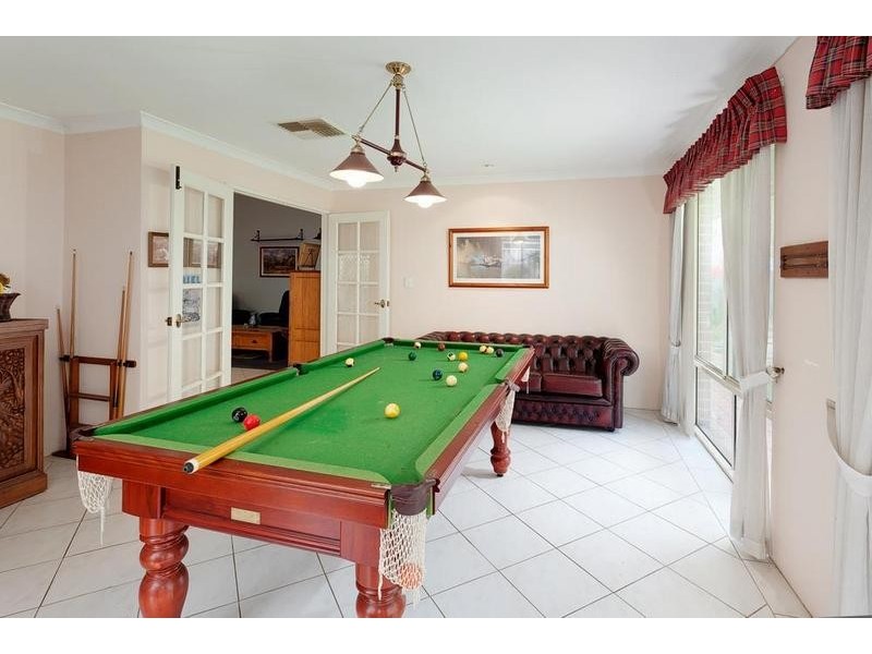 22 Fairmount Close, Bibra Lake WA 6163