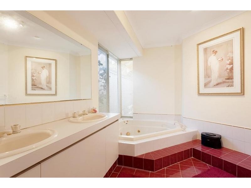 22 Fairmount Close, Bibra Lake WA 6163