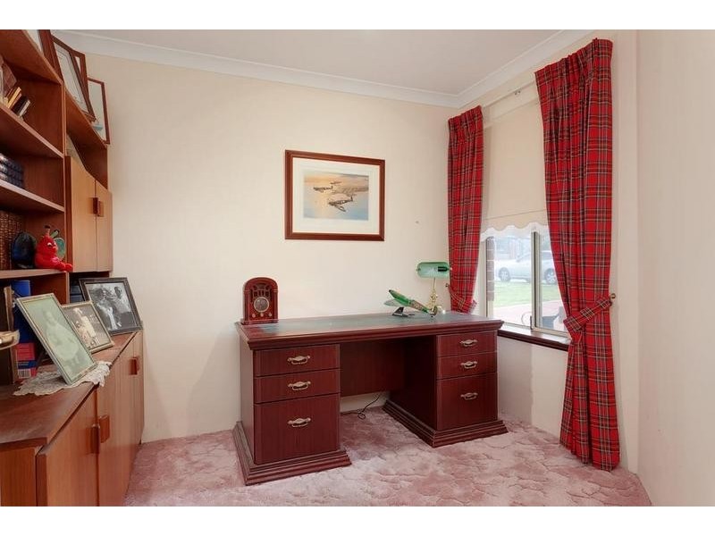 22 Fairmount Close, Bibra Lake WA 6163