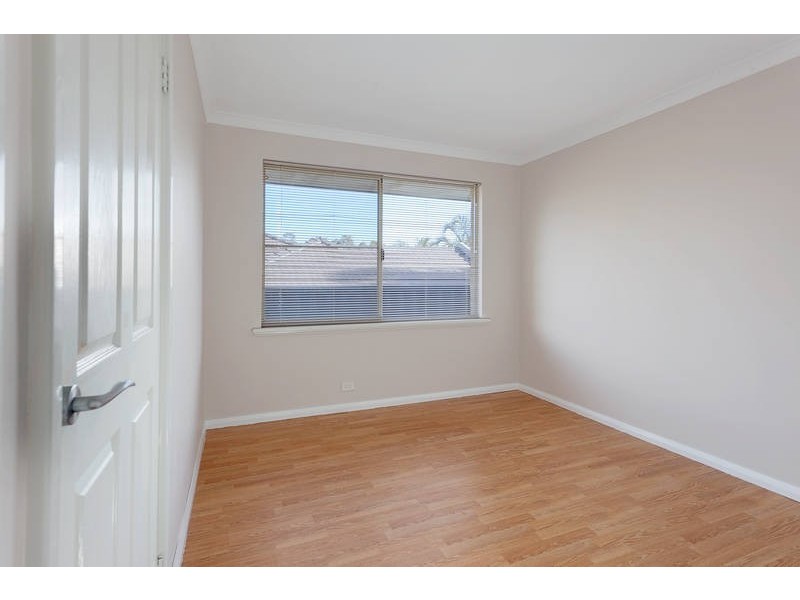 44 La Fayette Blvd, Bibra Lake WA 6163