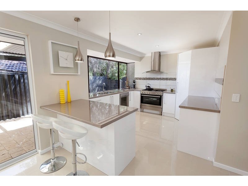 96 Osprey Drive, Yangebup WA 6164