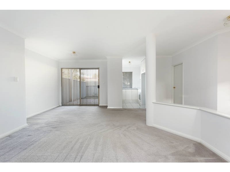 5/92 Gilbertson Road, Kardinya WA 6163