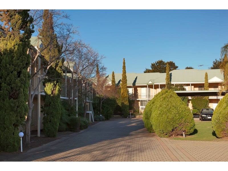 5/92 Gilbertson Road, Kardinya WA 6163