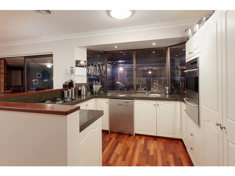 25 Hadley Gardens, Kardinya WA 6163