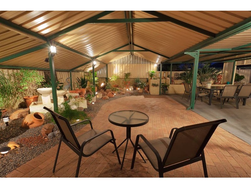 25 Hadley Gardens, Kardinya WA 6163
