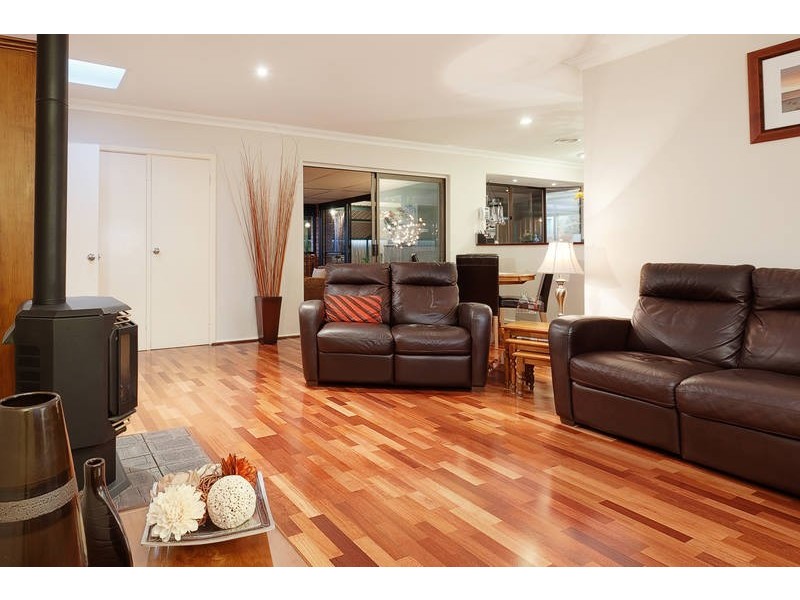 25 Hadley Gardens, Kardinya WA 6163