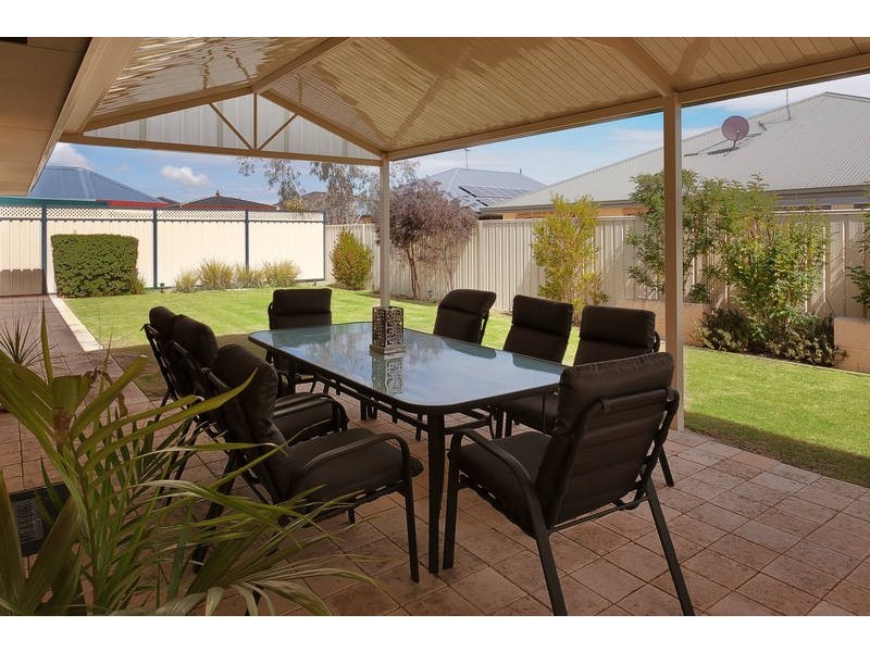 7 Barcoo Bend, Hammond Park WA 6164