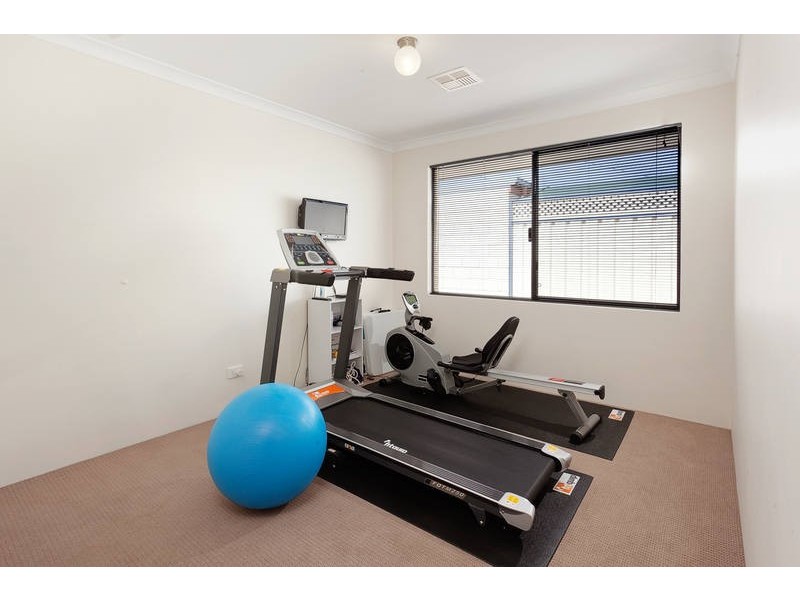 7 Barcoo Bend, Hammond Park WA 6164