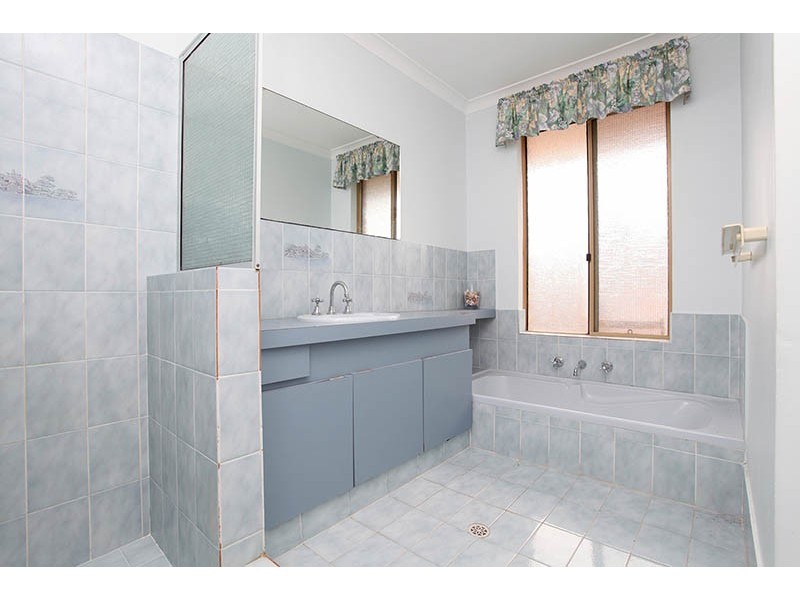 14 Wineberry Loop, South Lake WA 6164