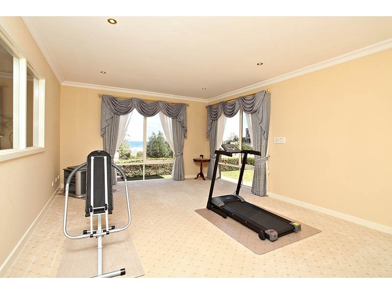 2 Baton Rouge Drive, Mindarie WA 6030