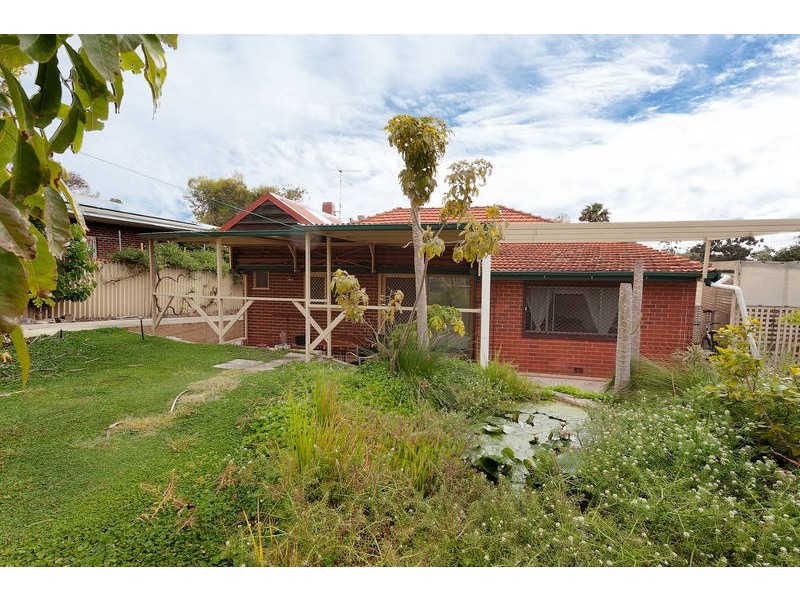 4 Cutts Street, Hamilton Hill WA 6163