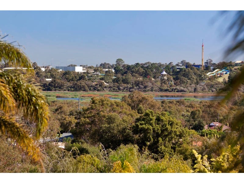 17 Clamp Court, Bibra Lake WA 6163