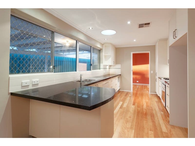 4 Atwell Court, Kardinya WA 6163