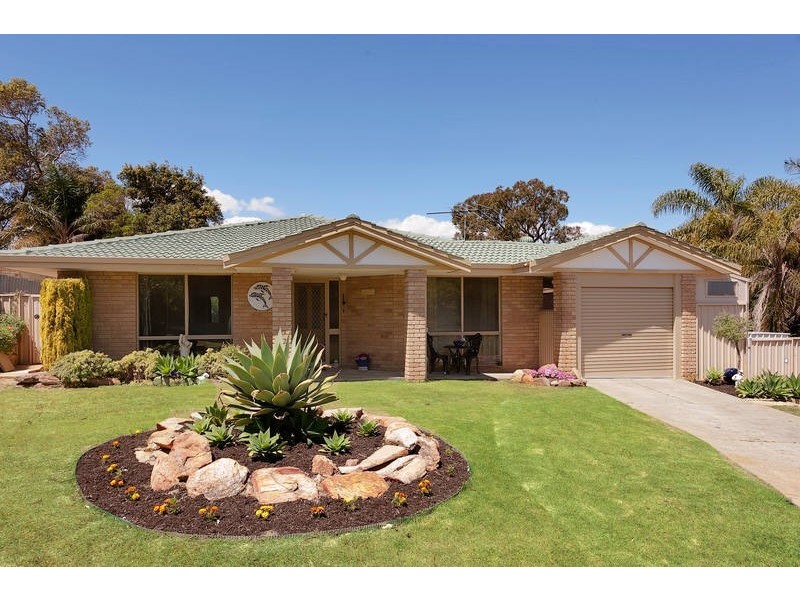 6 Urwick Court, Kardinya WA 6163