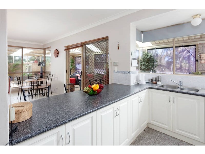 6 Urwick Court, Kardinya WA 6163