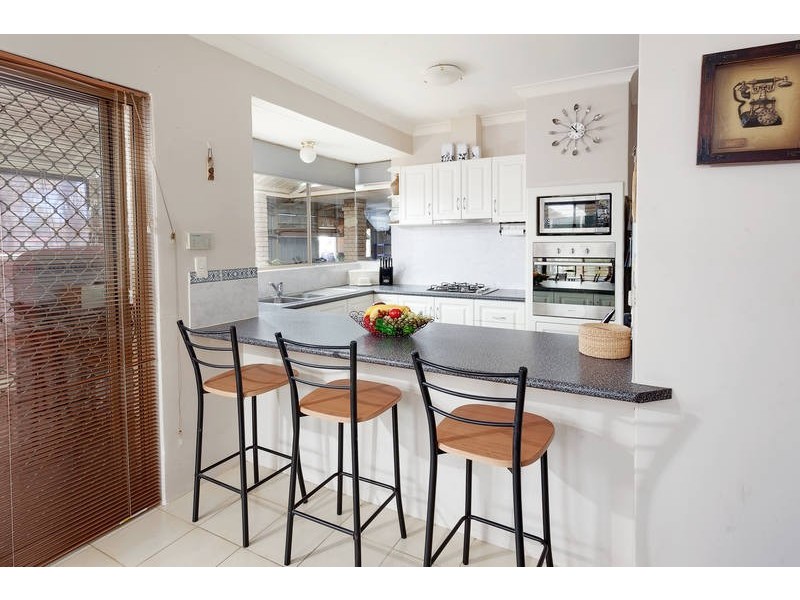 6 Urwick Court, Kardinya WA 6163