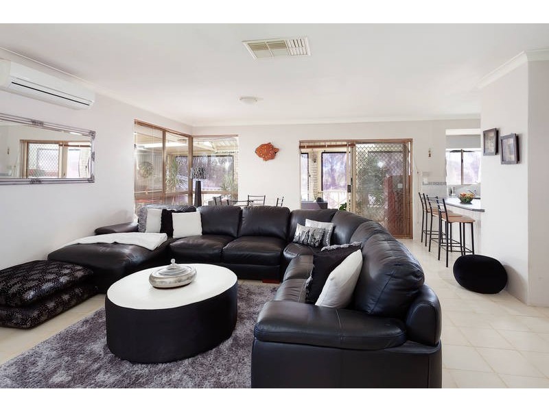 6 Urwick Court, Kardinya WA 6163