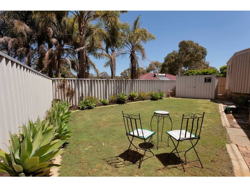 6 Urwick Court, Kardinya WA 6163