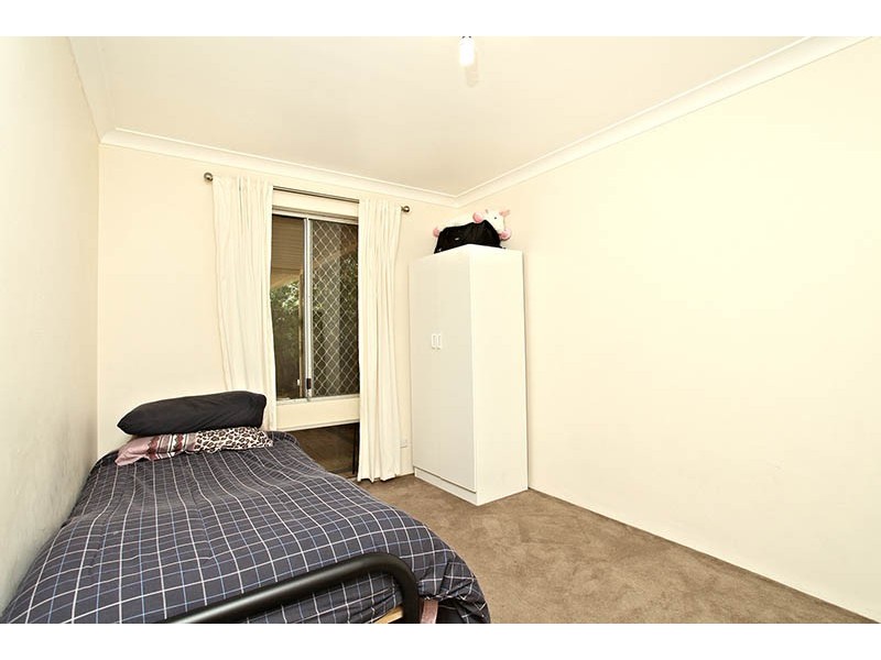 5A Warwick Place, Marangaroo WA 6064