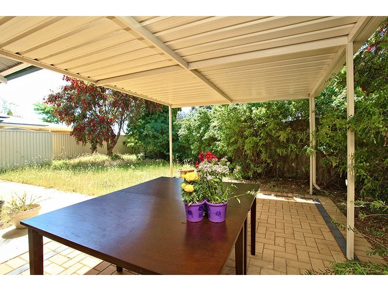 5A Warwick Place, Marangaroo WA 6064