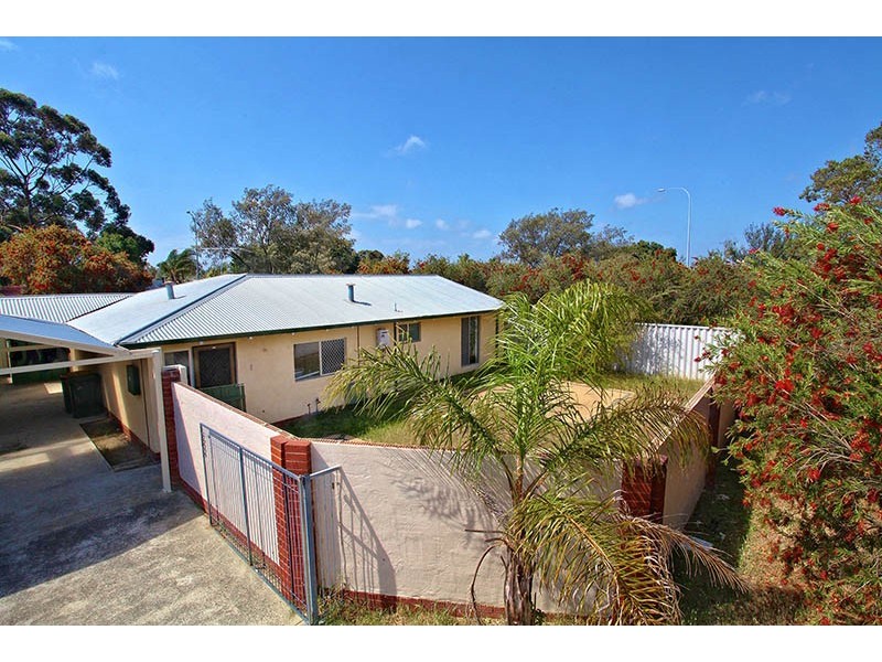 5A Warwick Place, Marangaroo WA 6064