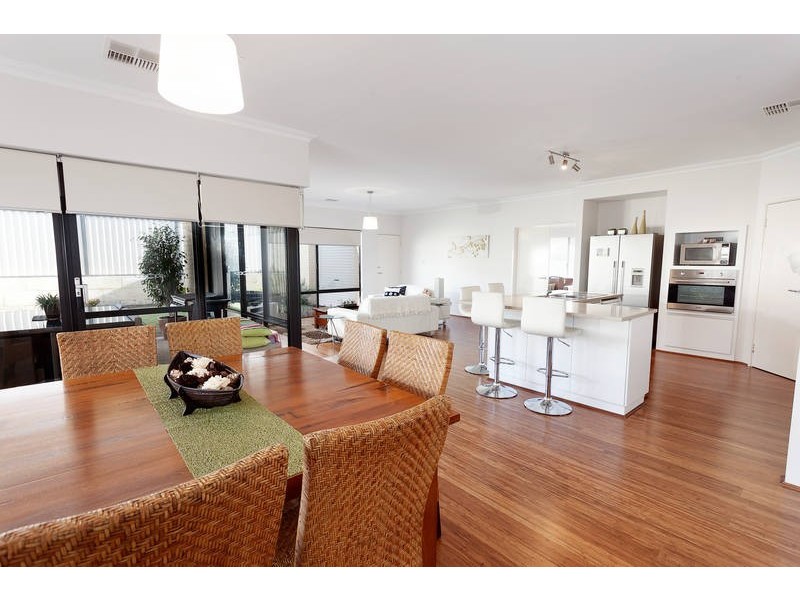 27 Balboa Loop, Aubin Grove WA 6164