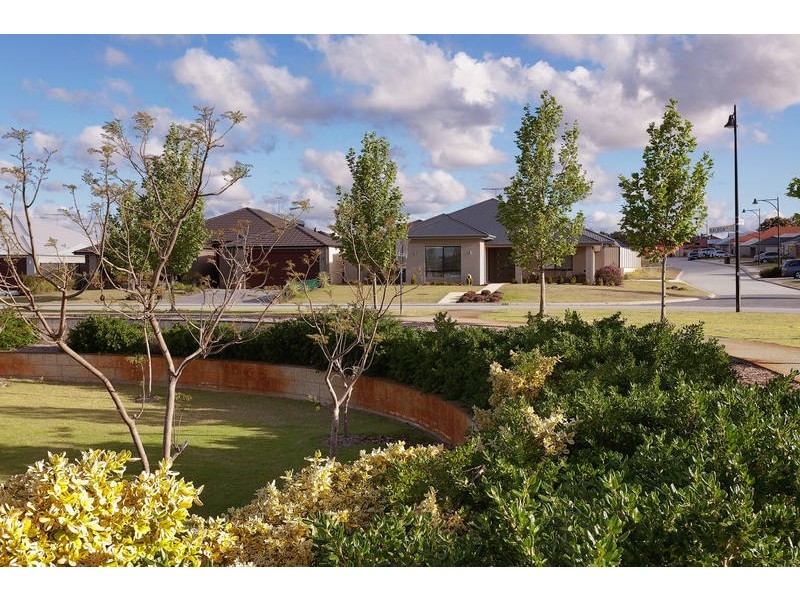 27 Balboa Loop, Aubin Grove WA 6164