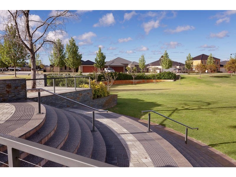 27 Balboa Loop, Aubin Grove WA 6164