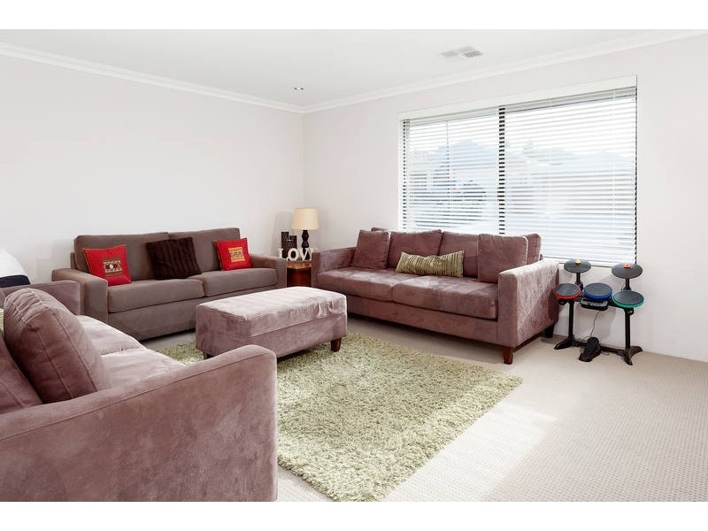27 Balboa Loop, Aubin Grove WA 6164