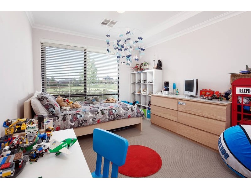 27 Balboa Loop, Aubin Grove WA 6164