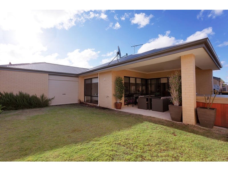 27 Balboa Loop, Aubin Grove WA 6164