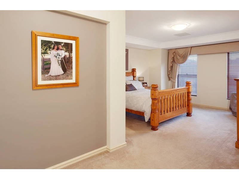 16 Alexandria Follow, Success WA 6164