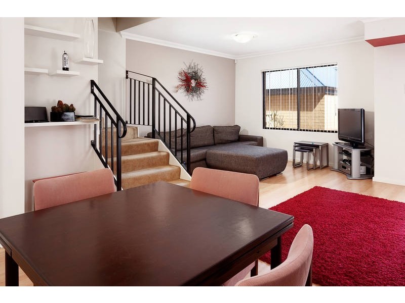 3/250 Healy Road, Hamilton Hill WA 6163