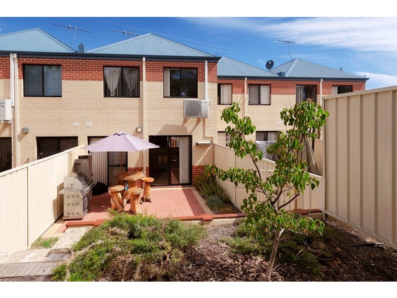 3/250 Healy Road, Hamilton Hill WA 6163