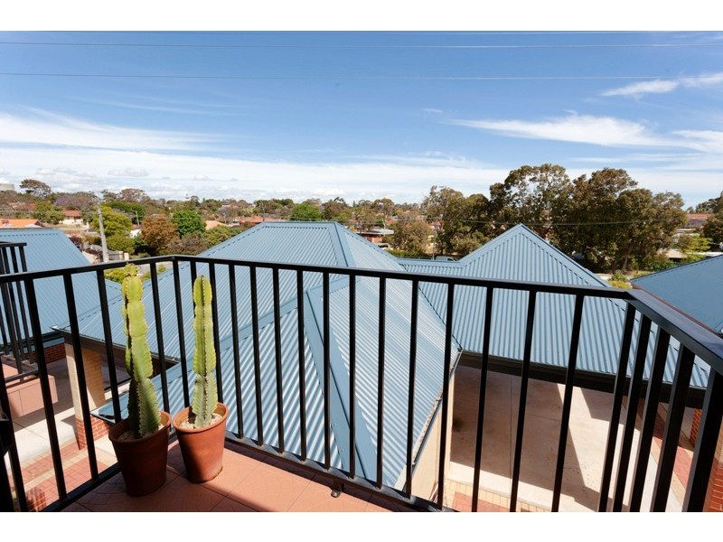 3/250 Healy Road, Hamilton Hill WA 6163