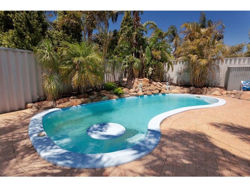 39 Magnolia Gardens, Yangebup WA 6164