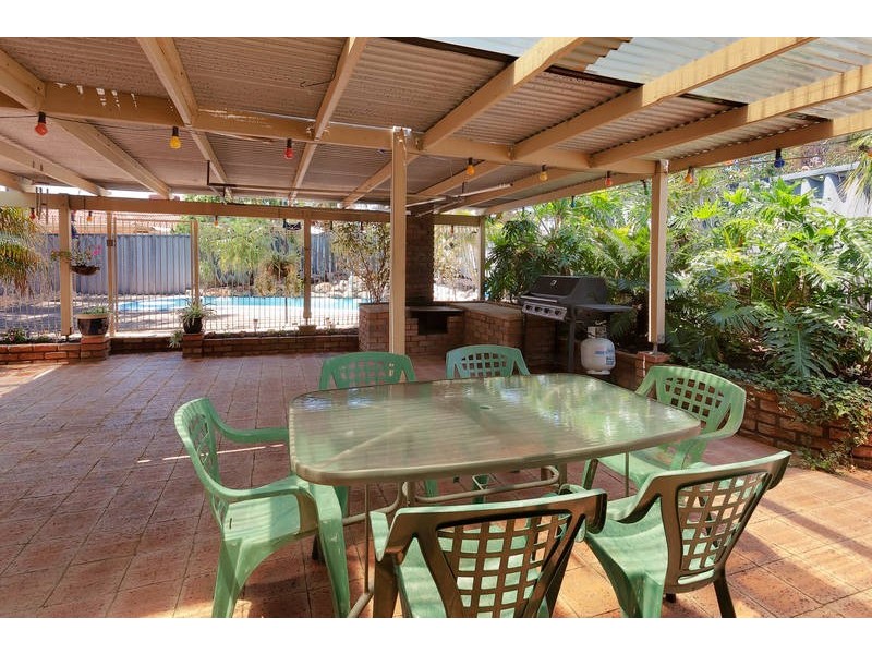 39 Magnolia Gardens, Yangebup WA 6164